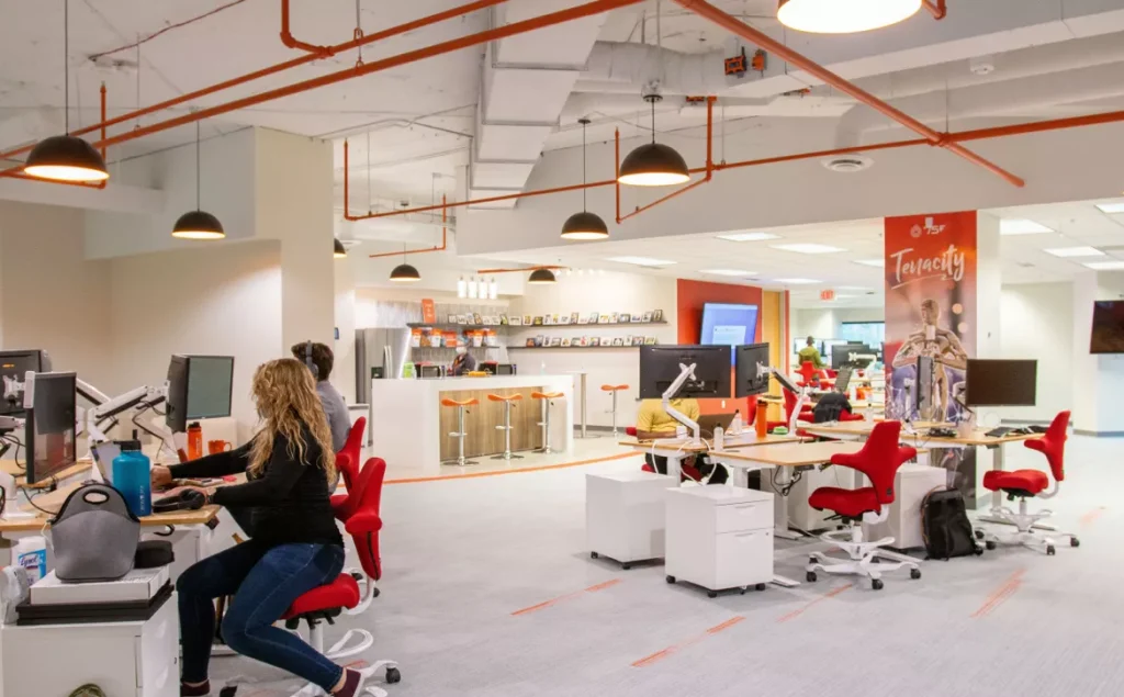 The way IoT advancements are transforming office space management and cooperation