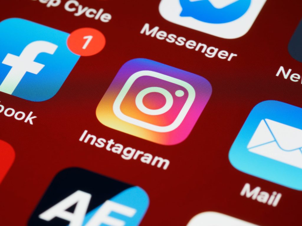 Boost Engagement Instantly: Tips for Safely Purchasing Instagram Likes to Enhance Your Reach